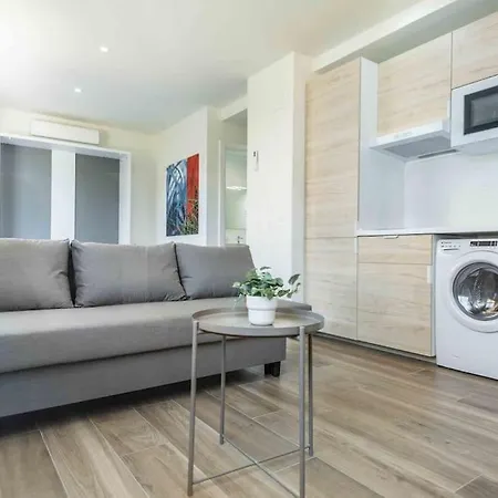 Authentic Minimalistic Near La Union By Rems Apartment Malaga